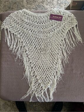 Fashion XP Crochet Fringe Poncho - Cream